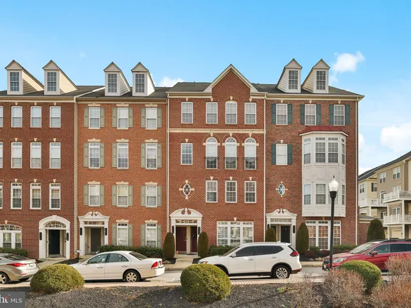 332 Munahan Cir Unit A, Indian Head, MD 20640