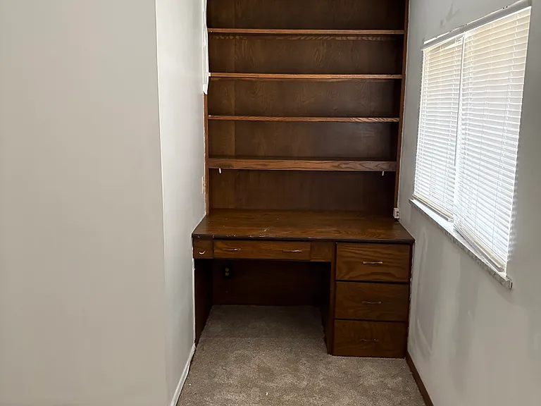 522 N Harding St — Photo 15
