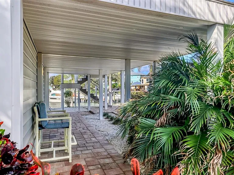 3601 Coquina Key Dr SE — Photo 37