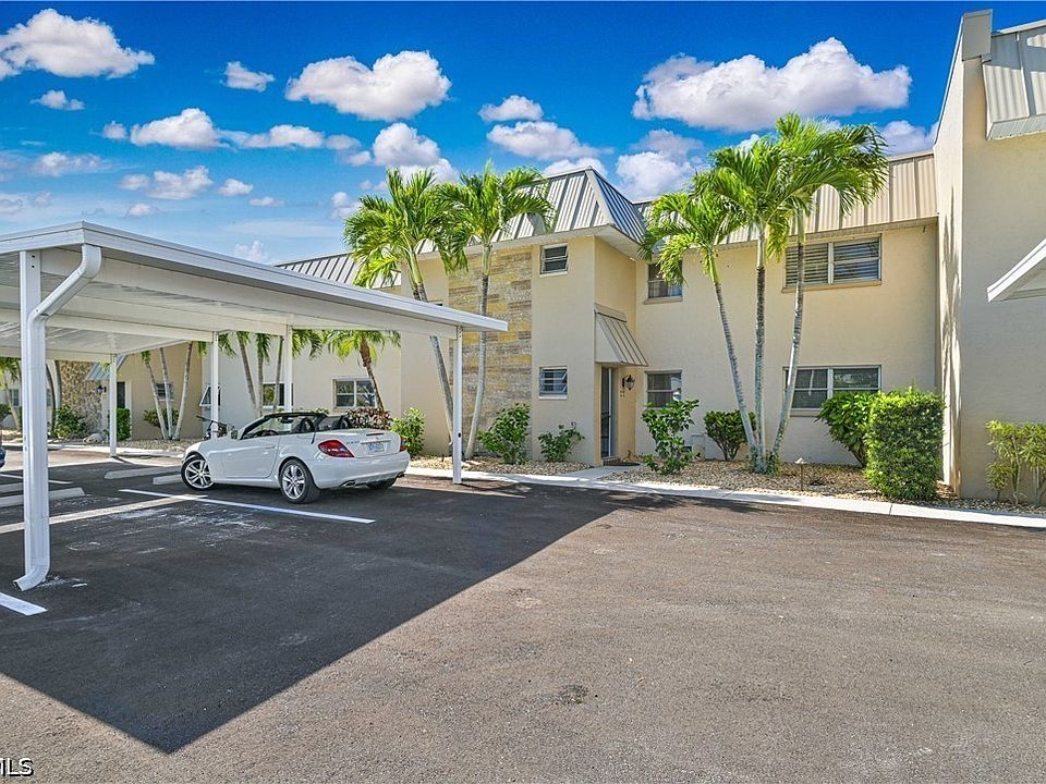 1st image of 1730 Sandy Cir APT 105