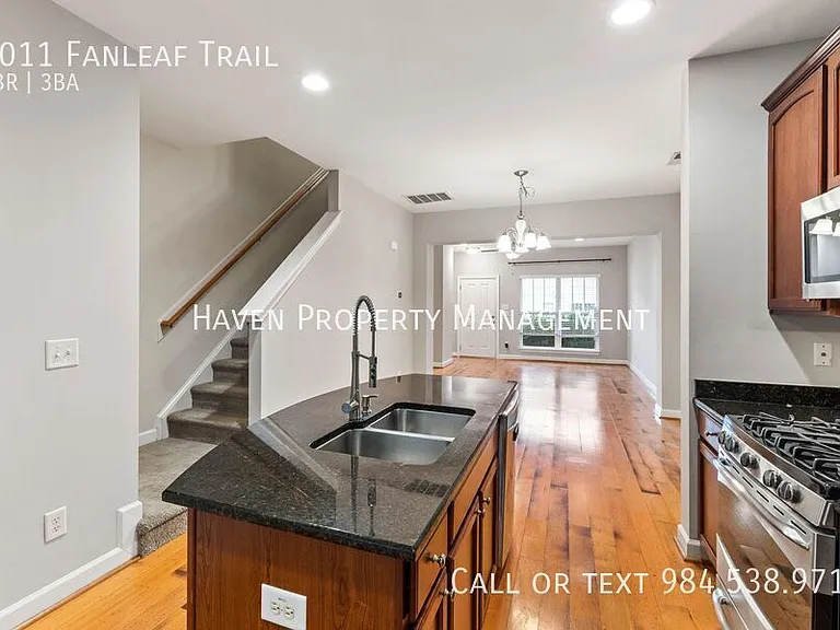 8011 Fanleaf Trl — Photo 13