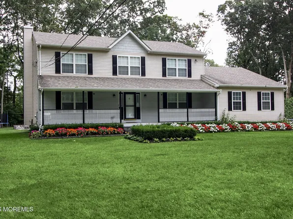 25 Shenandoah Avenue, Manchester, NJ 08759