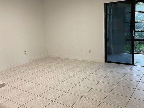 4th image of 9346 S Belfort Cir #215