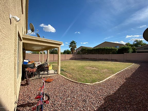 3rd image of 12347 W Meadowbrook Ave
