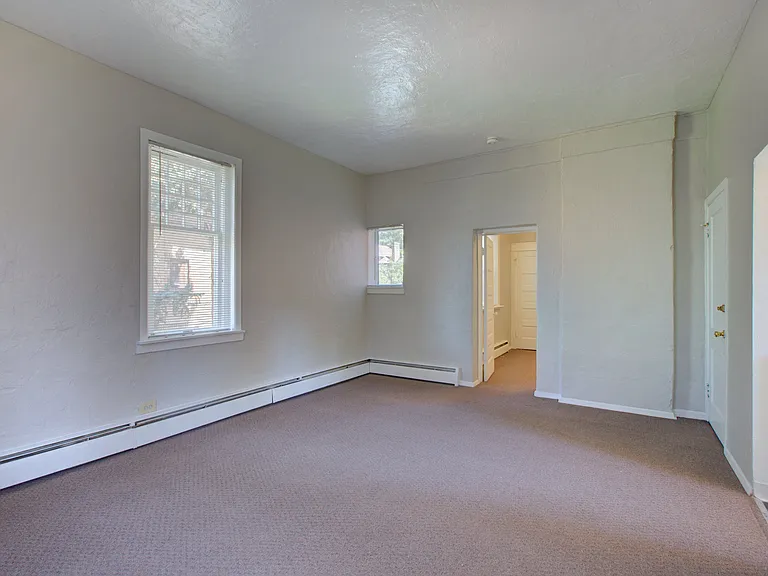 Cross Park Apartments — Photo 22