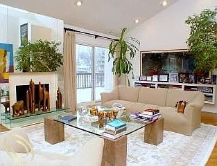 3rd image of 5327 Isle Royal Ct #10L