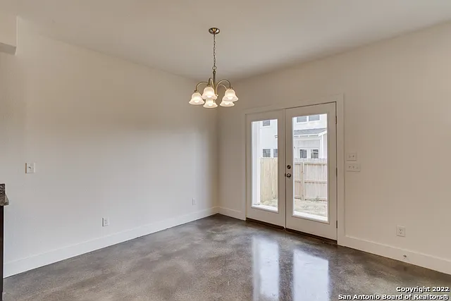 206 Topaz #1502 — Photo 7
