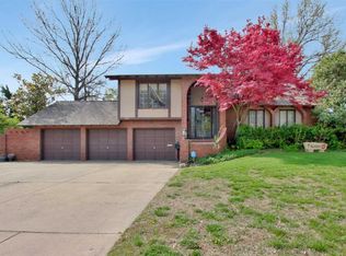 7911 E Donegal Ln, Wichita, KS 67206