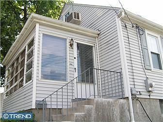 1st image of 1004 Highland Ave