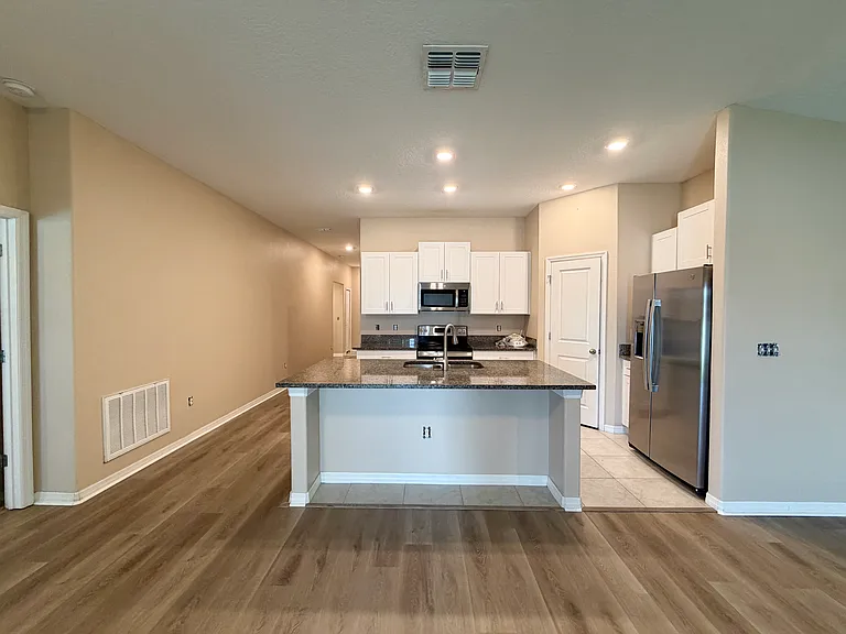 12213 SE 100th Ave — Photo 9