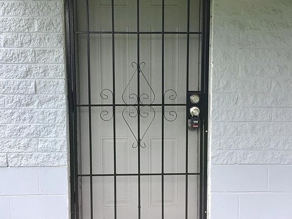 2nd image of 4974 Paris Ave