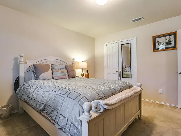 8832 Elk Creek Ln — Photo 13
