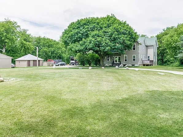 8051 Coyle Rd, Whitmore Lake, MI 48189