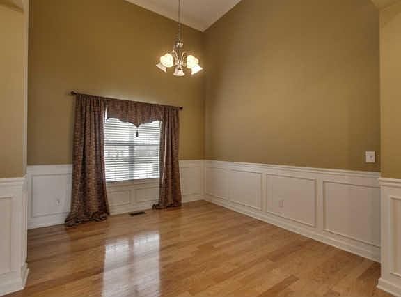 3rd image of 1538 Teresa Ln