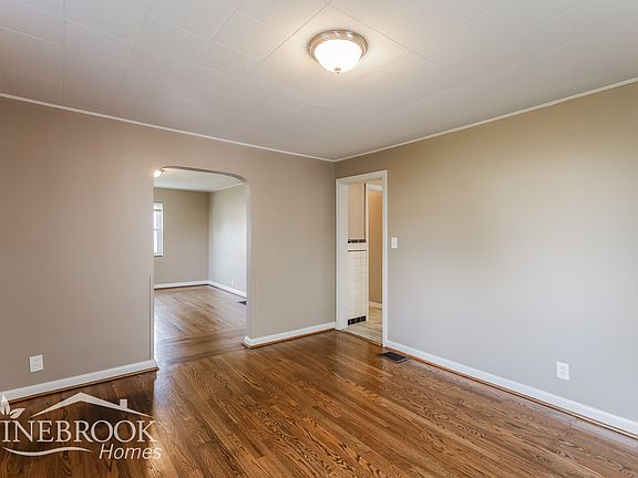 2nd image of 6918 Grace Ave