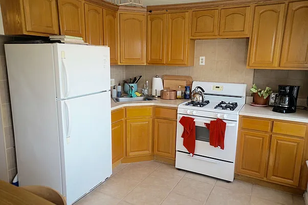 Rented by Compass | media 12