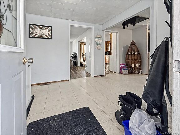4th image of 12 Thibodeau Ln