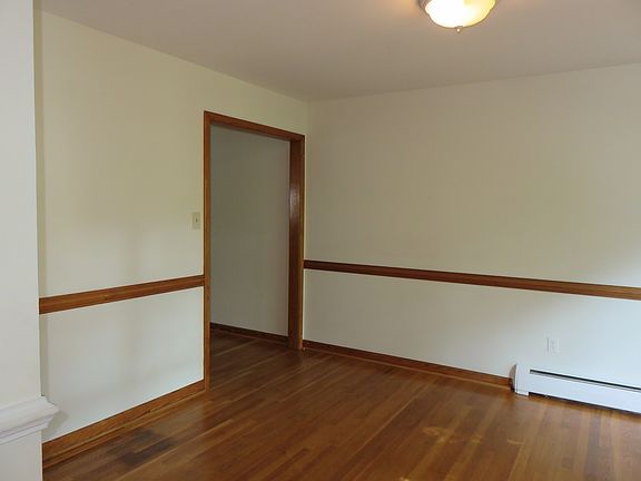 4th image of 7356 Birch Ln