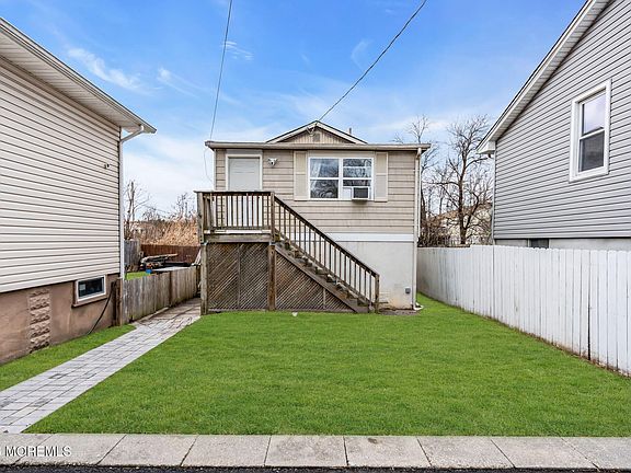 2nd image of 10 Central Avenue