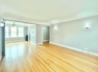 2809 W Lunt Ave #B3, Chicago, IL 60645