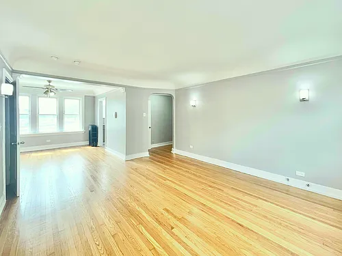 2809 W Lunt Ave #B3 Photo 1