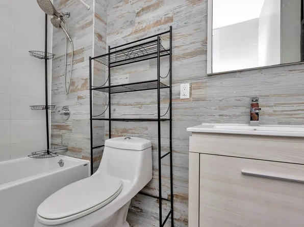 72-55 60 Lane image 7 of 28