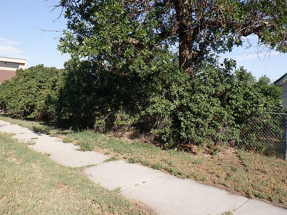 5th image of 217 9th Ave S