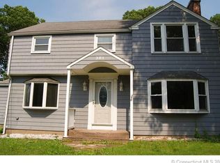 381 Summit St, Manchester, CT 06042