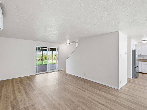 3rd image of 7438 A St