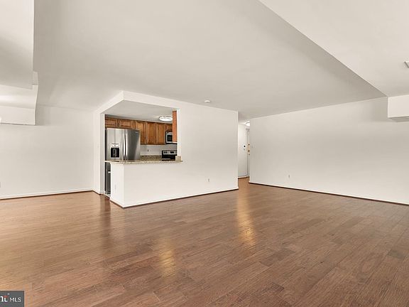 3rd image of 5100 Dorset Ave #100