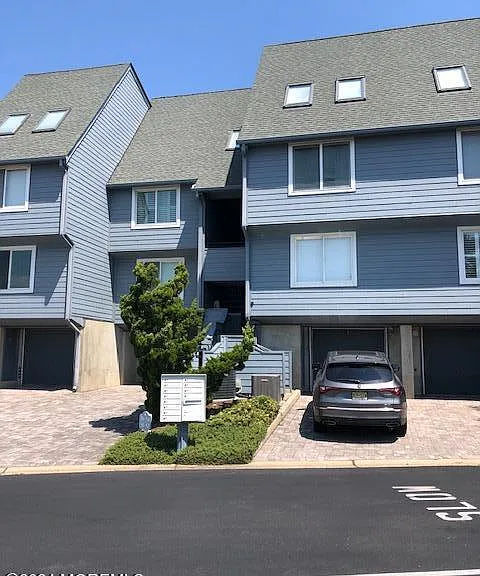 54 Harborhead Dr #54 — Photo 2