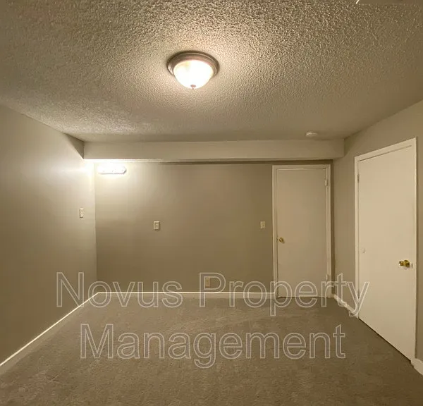 124 Bowen St #H — Photo 11