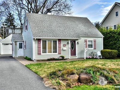 21 Charles Ter, Waldwick, NJ, 07463