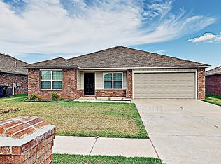 9628 Silas Dr, Moore, OK 73160