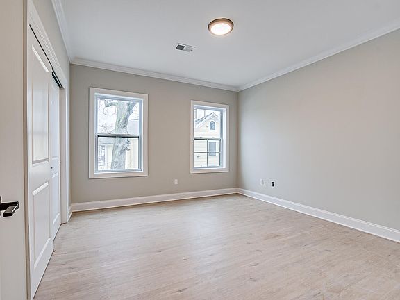 5th image of 158 Durham Ave #10937936