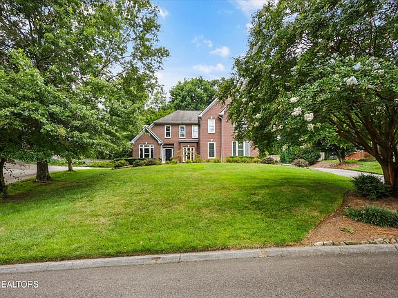 4th image of 10534 Aspen Ridge Ln