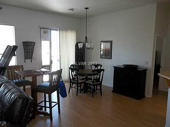4th image of 213 Kyland Cove Ave