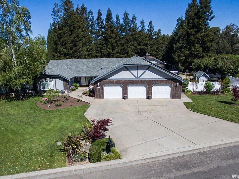 1st image of 11511 Pin Oak Dr