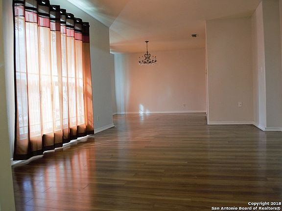 5th image of 315 Highview Dr