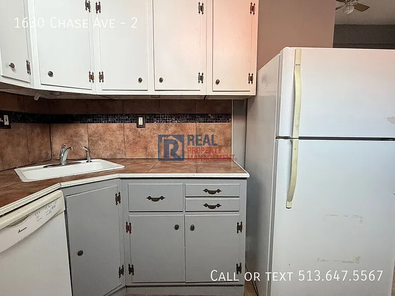 1630 Chase Ave #2 — Photo 6