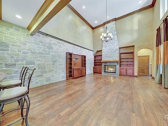 3rd image of 5229 Fort Buckner Dr