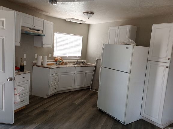 3rd image of 7461 Elata Ave #1