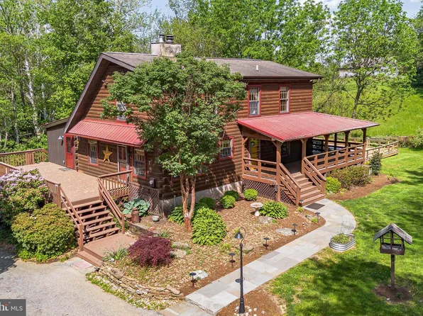 1821 W Strasburg Rd, West Chester, PA 19382