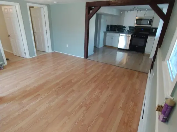 20 Scott Rd #1B, Cumberland, RI 02864