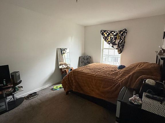 3rd image of 3727 Wilkinson Dr #402