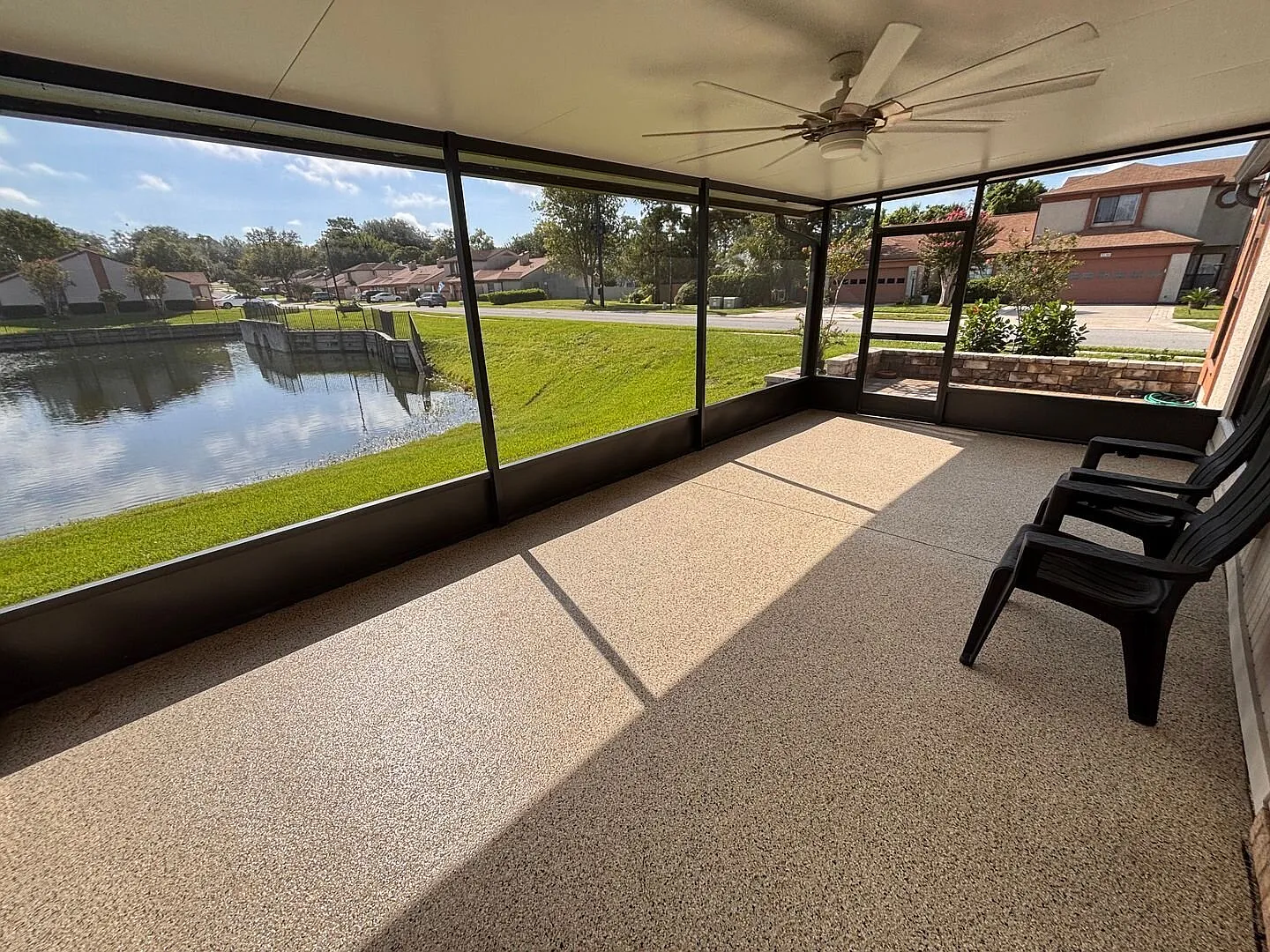 2 Bed 2 Bath Luxury Waterfront Townhome with Screened Lanai & Garage! — Photo 1