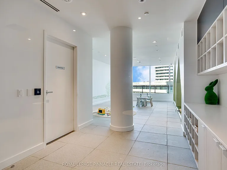 448 Burnhamthorpe Rd W #4511 — Photo 44