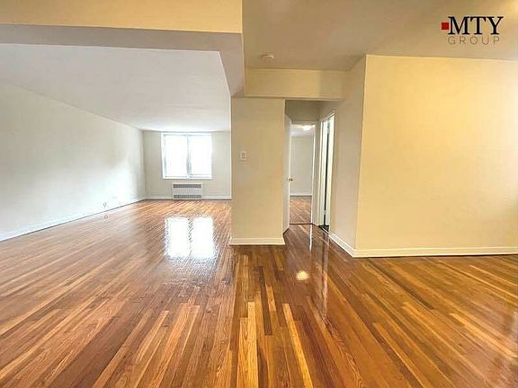 3rd image of 5505 Woodside Ave APT 301