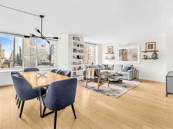 212 Warren St APT 21A, New York, NY 10282