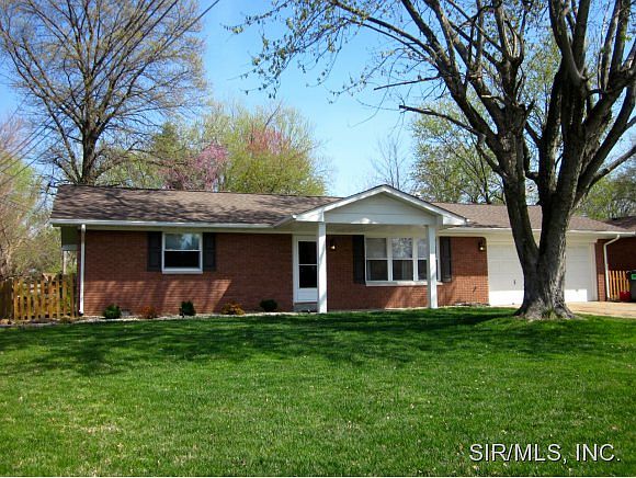 1st image of 22 Aubuchon Dr